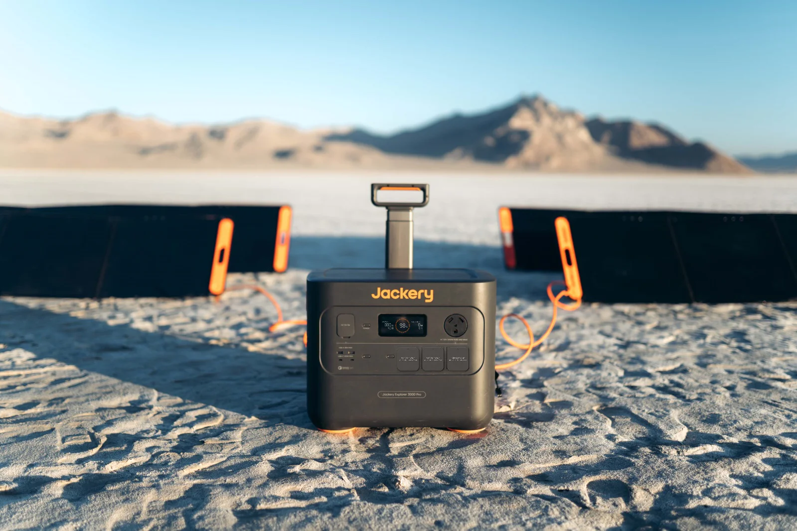 Ventilador de techo alimentado por energía solar vs. generador solar para ventilador de techo